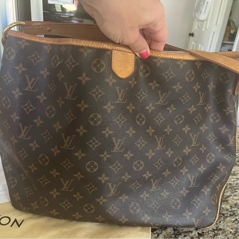 Authentic Louis Vuitton MM Delightful bag